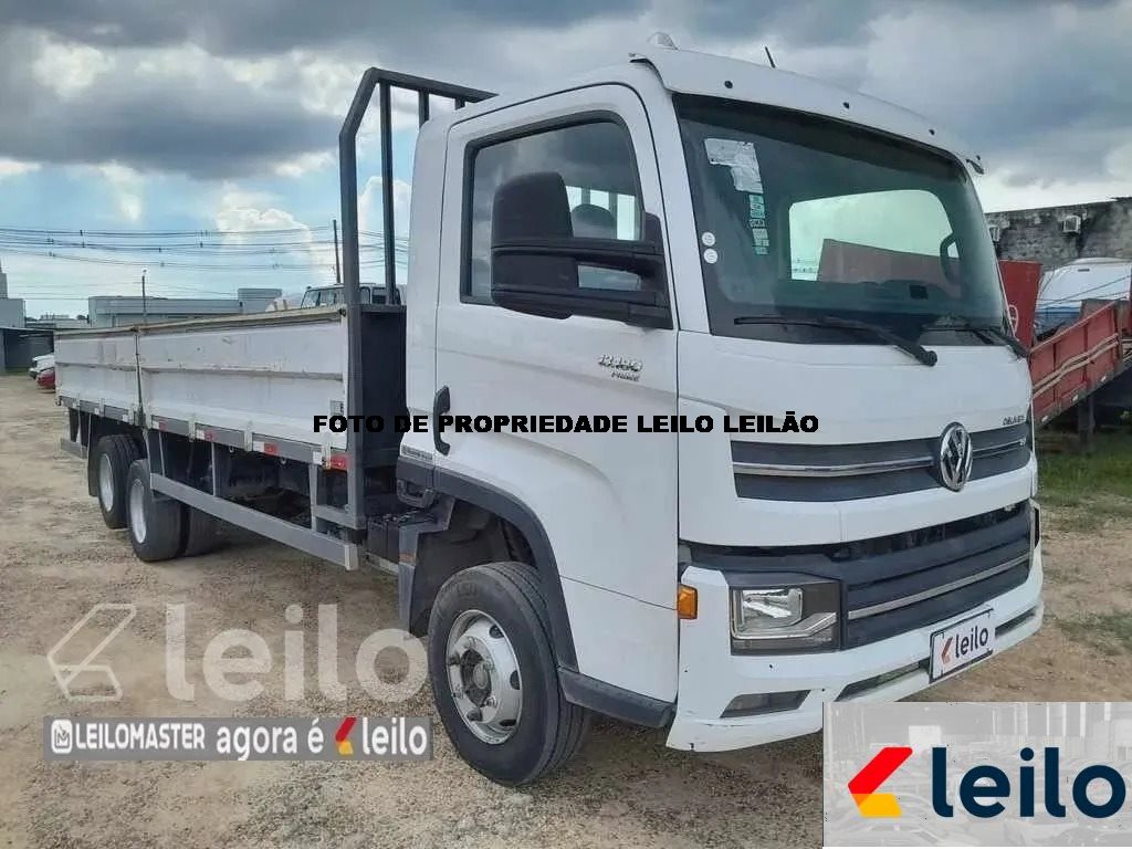 VOLKSWAGEN 13180 DRC 6X2 ANO 2023