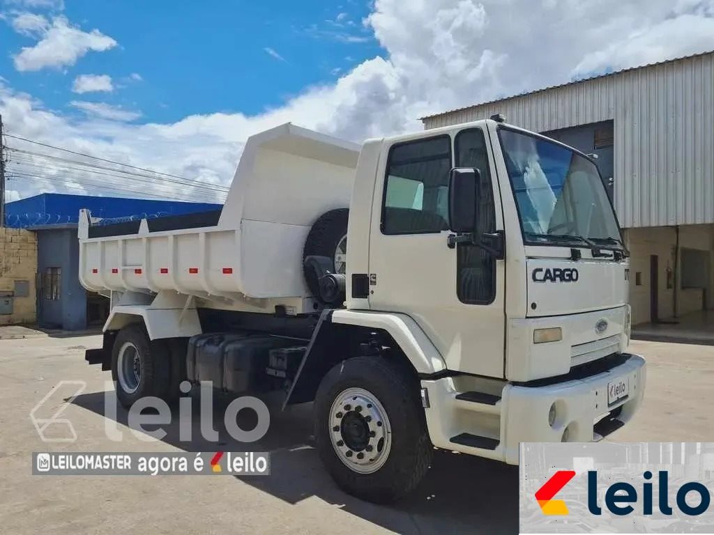 FORD CARGO 1717 E ANO 2006
