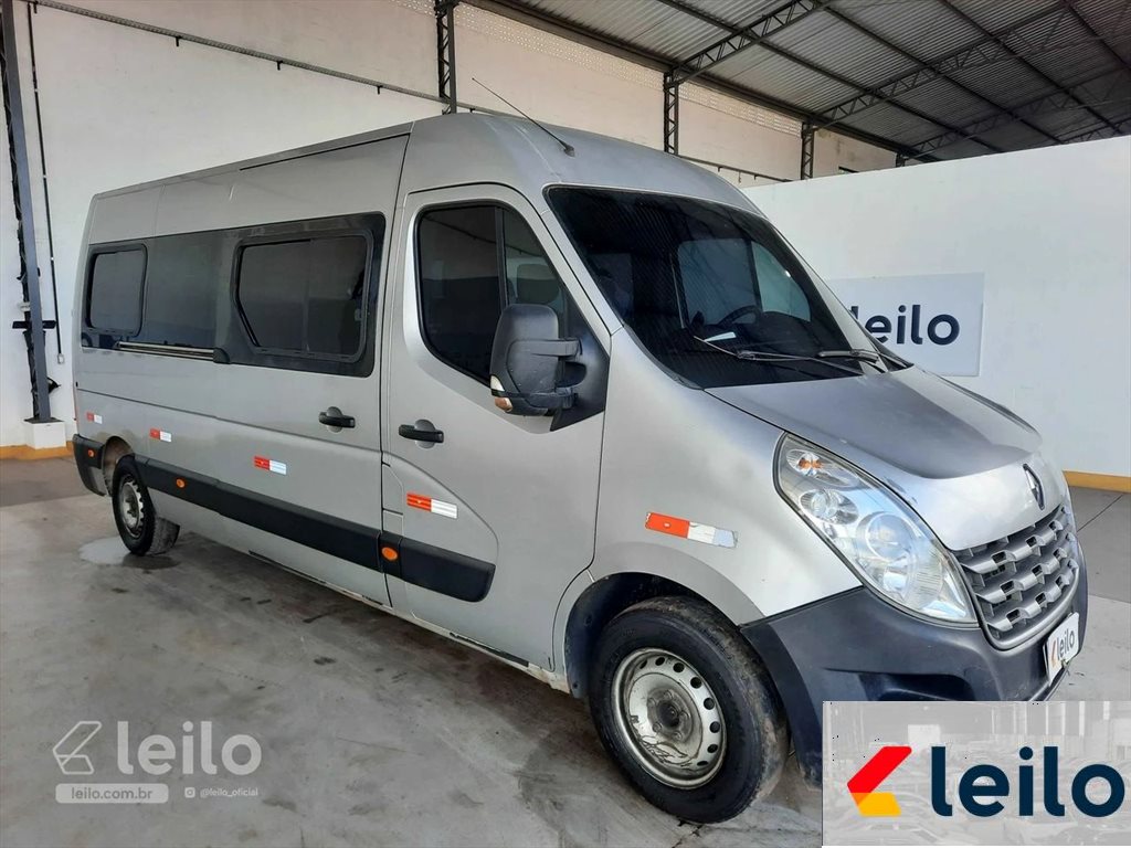 RENAULTMASTER MINIBUS L3H2 (2P)