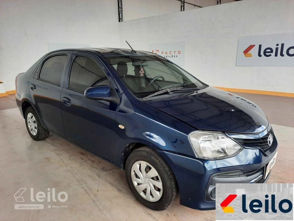 TOYOTAETIOS SD X MT (4P)